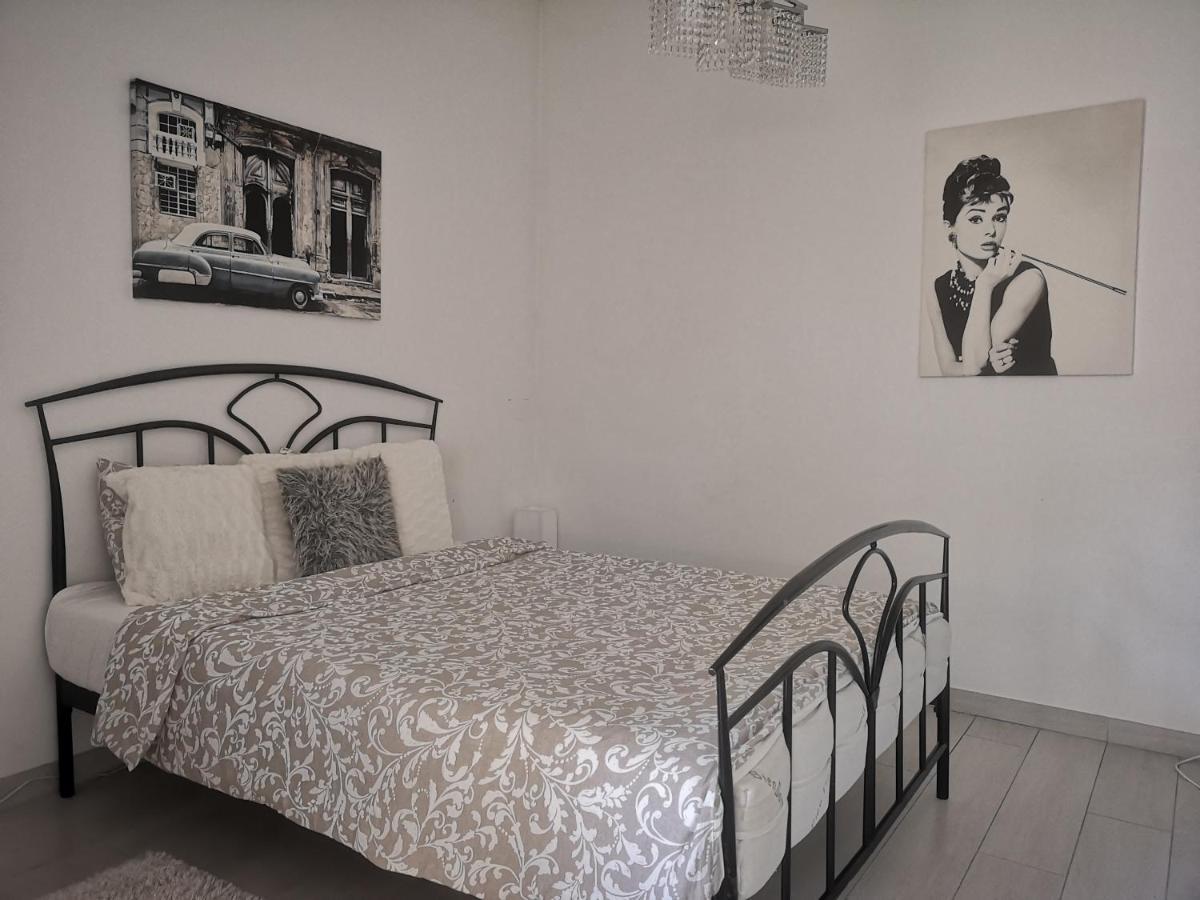 Smart Home Lux Iasi Ngoại thất bức ảnh